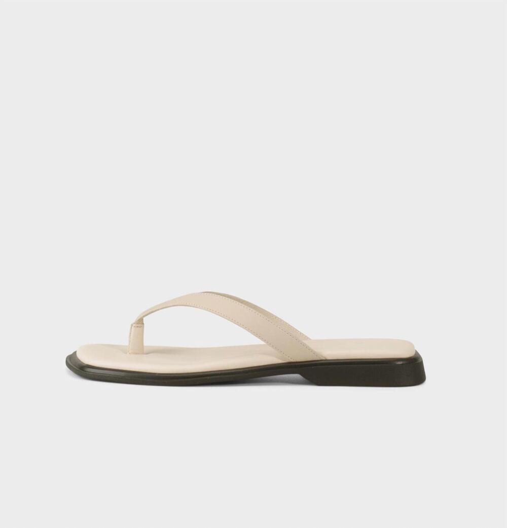 NEW VAGABOND SHOEMAKERS women's izzy sandals in off white
